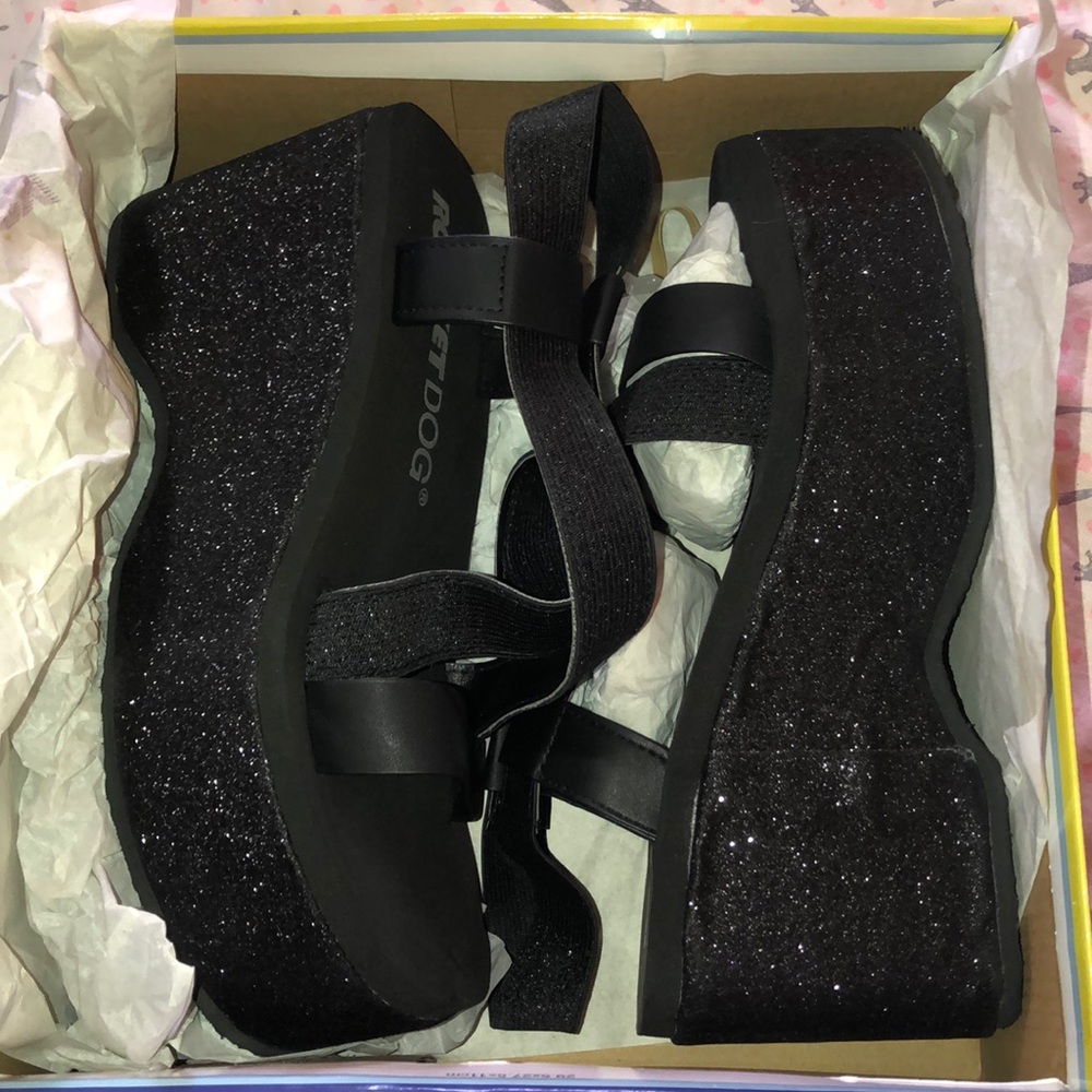 Rocket dog platform sandals